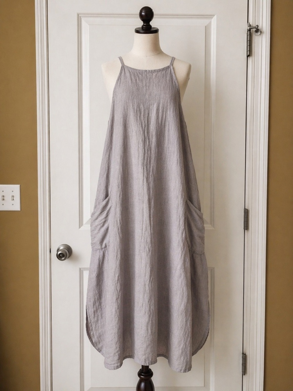 Cottagecore Sleeveless Linen Maxi Dress with Pockets